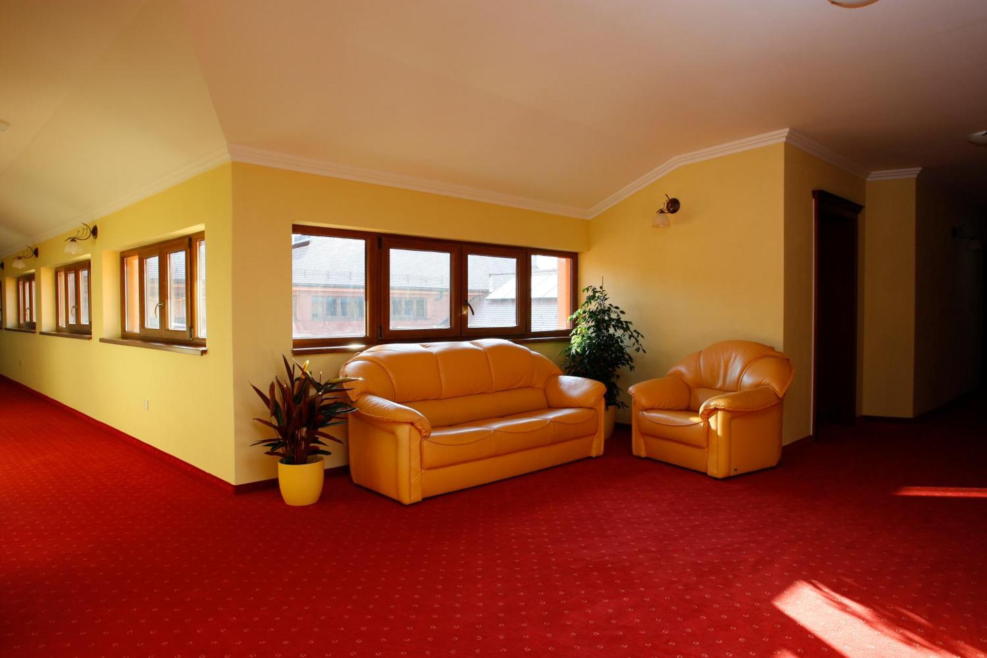 Hotel Majolika Модра Екстер'єр фото