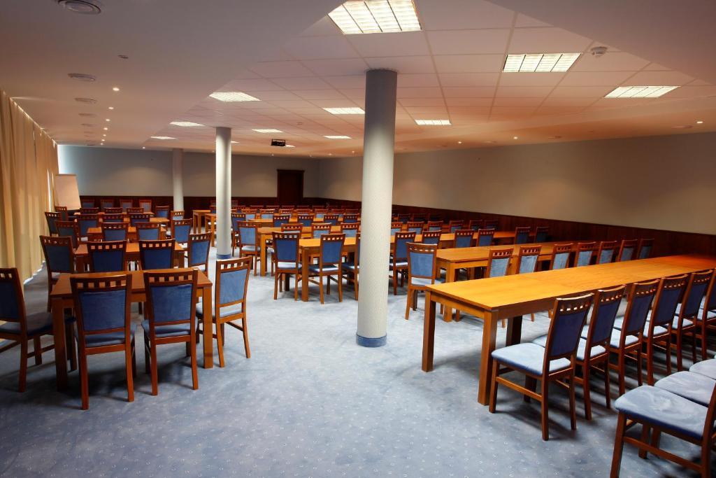 Hotel Majolika Модра Екстер'єр фото