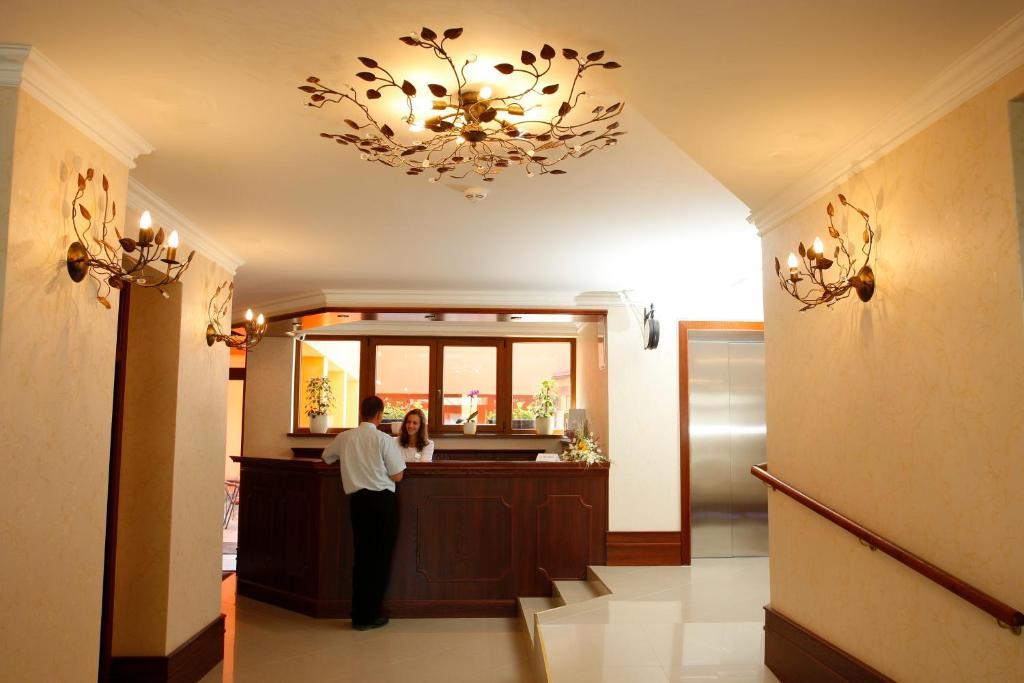 Hotel Majolika Модра Екстер'єр фото