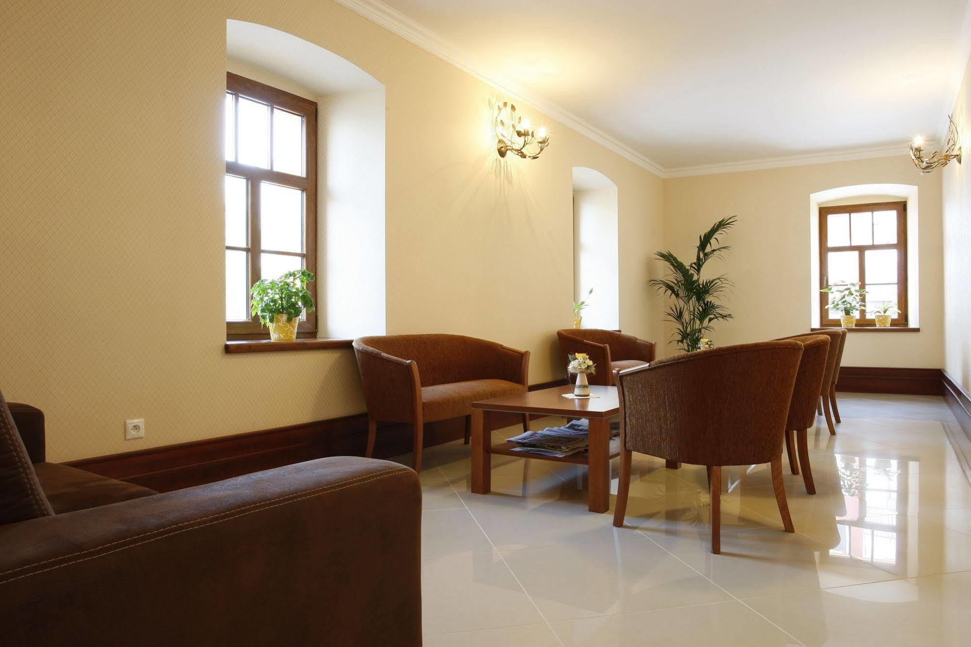 Hotel Majolika Модра Екстер'єр фото